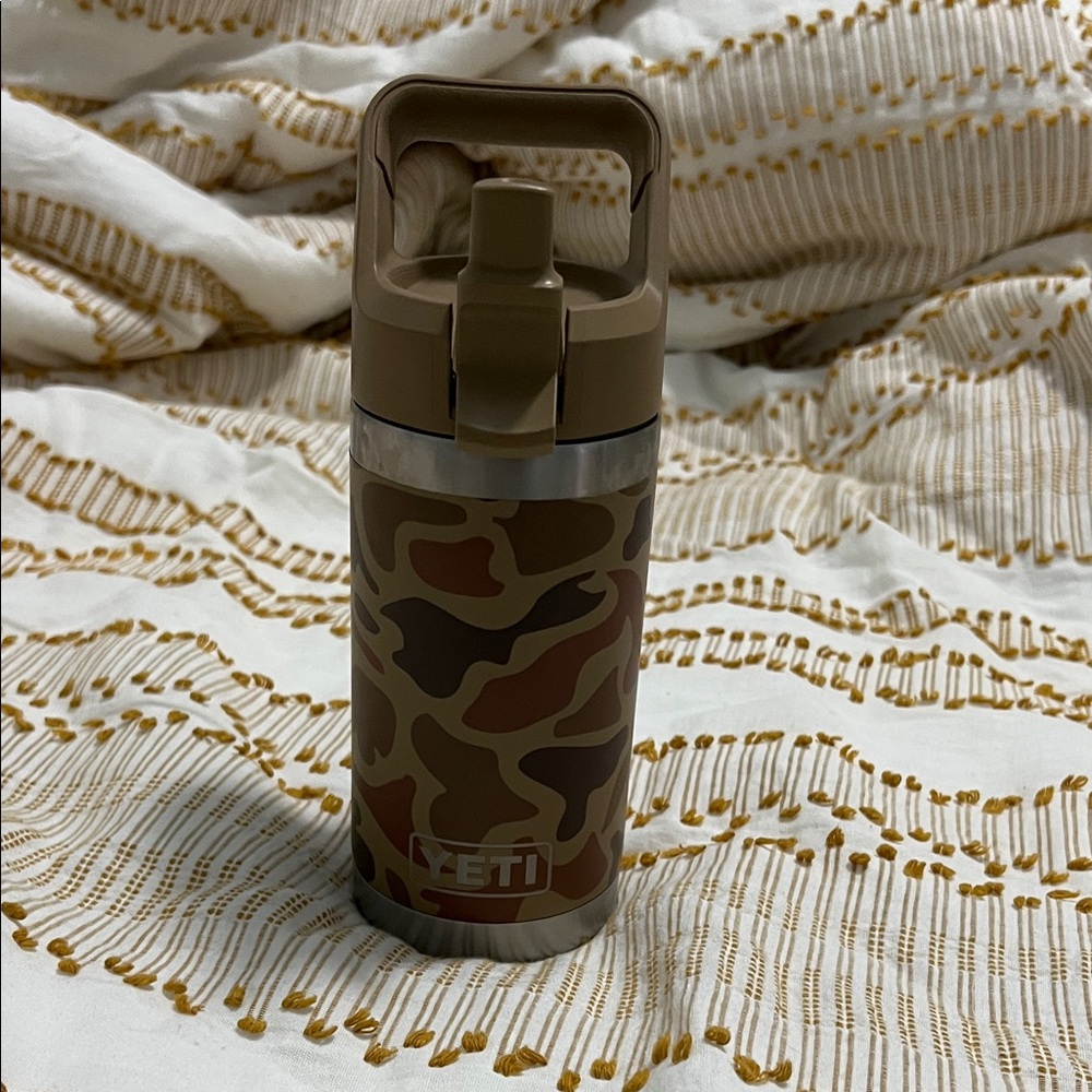 Yeti Kids Rambler Bottle — Tan Camo - Picture 2 of 4